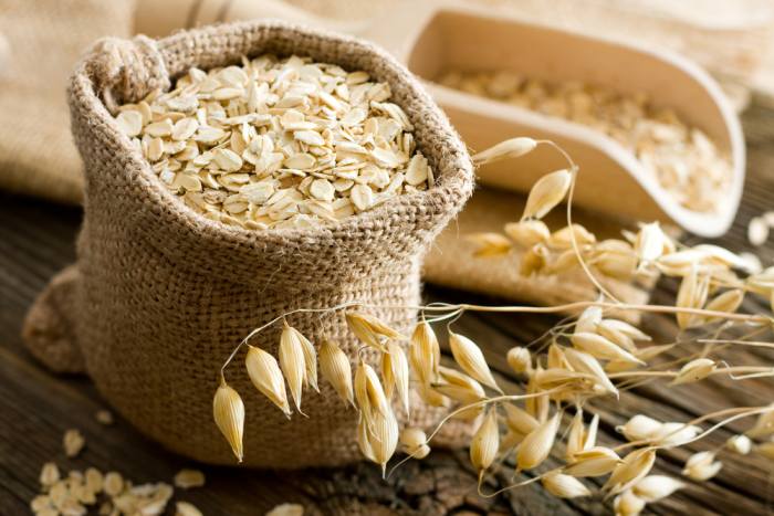 Oats are a good example of healthy post workout carbs