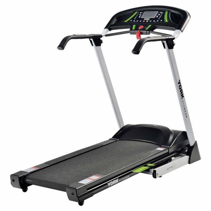 York Active 120 Treadmill